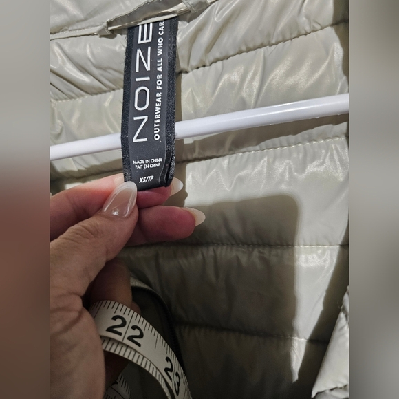 Noize Light Gray Quilted Vest Size XS 18 PTP EUC - Picture 4 of 6